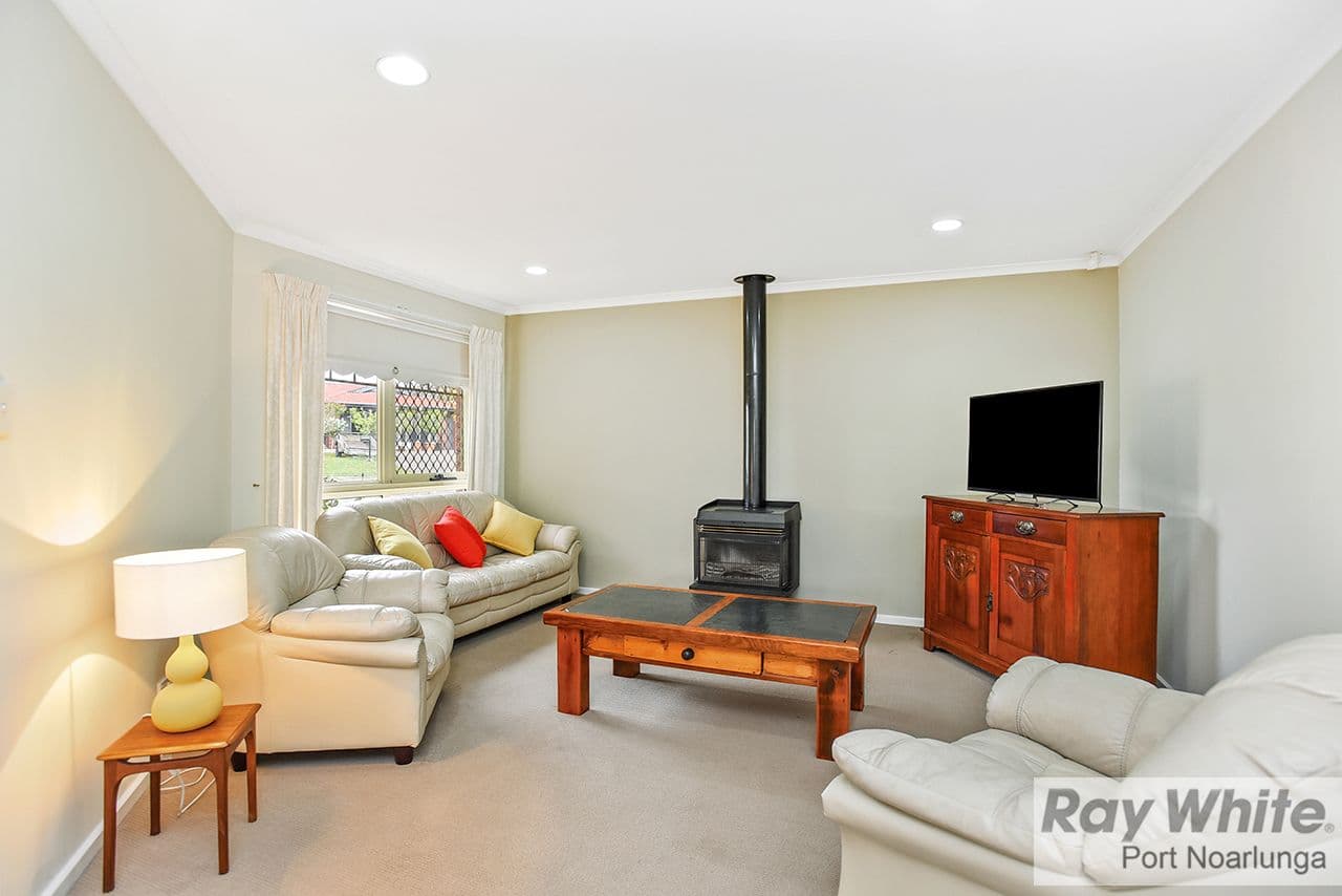 21 Driftwood Crescent, Seaford Rise SA 5169, Seaford Rise - Thumbnail 2