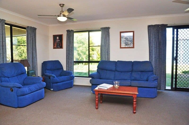 18  Spencer Street, HARRISTOWN QLD 4350, Harristown - Thumbnail 3