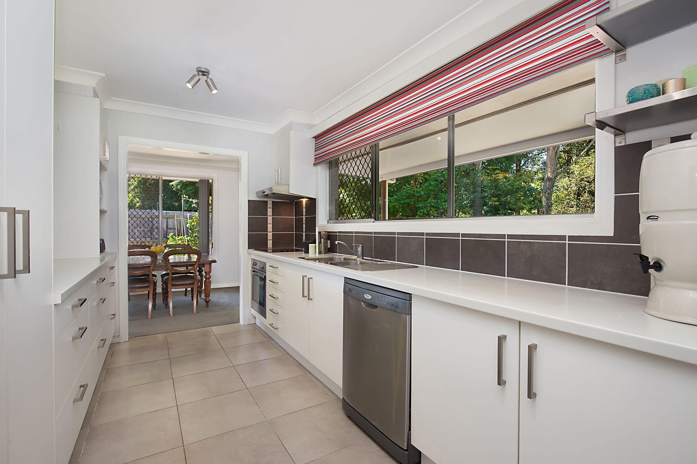 10 Juanita Grove, Springwood QLD 4127, Springwood - Thumbnail 3