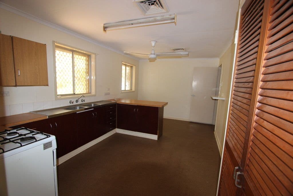 8 Andamifi Court, Mildura VIC 3500, Mildura - Thumbnail 3