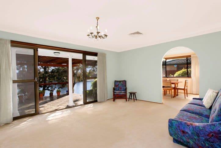 76 Jabiru Avenue, BURLEIGH WATERS QLD 4220, Burleigh Waters - Thumbnail 3