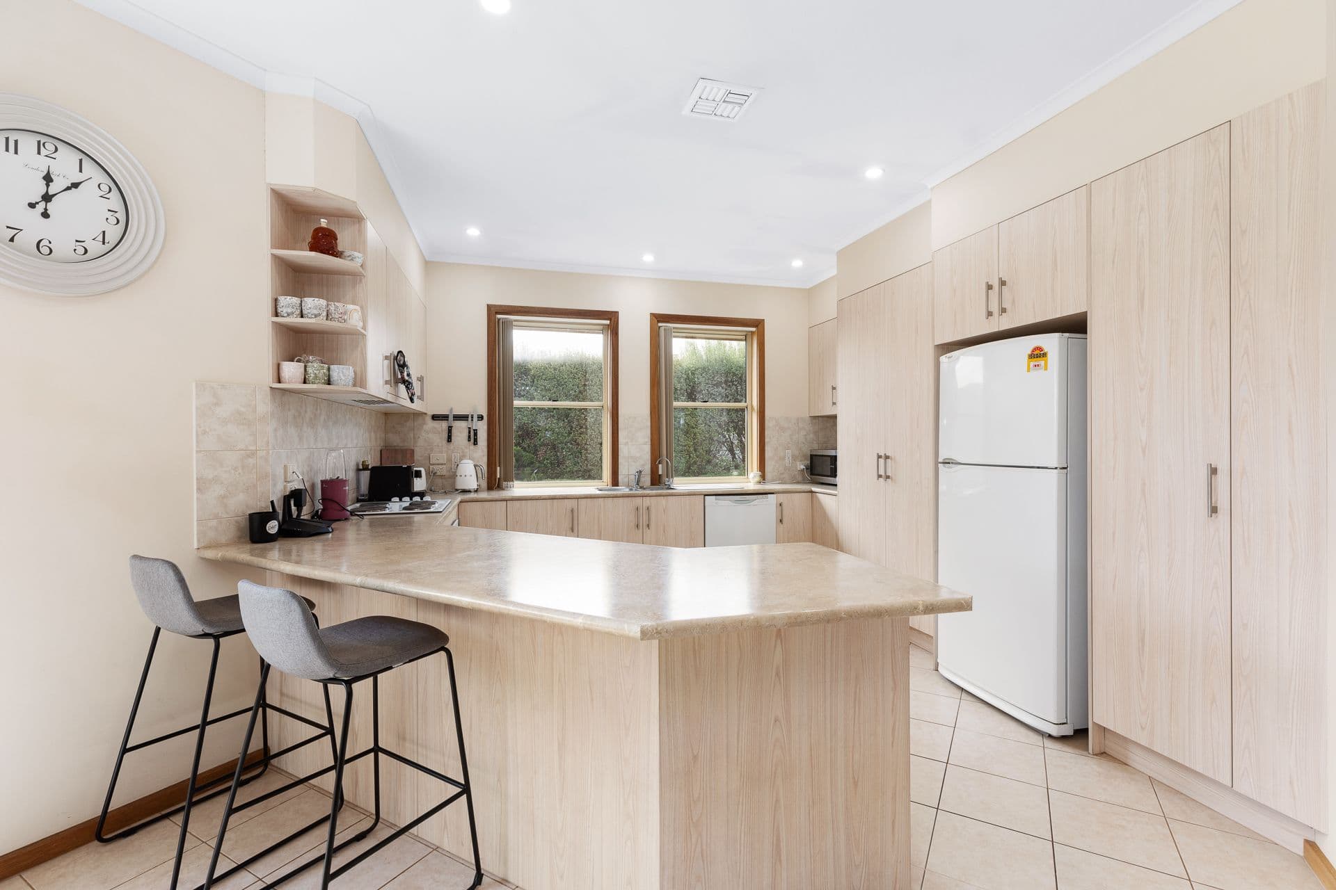 41 Umpherston Street, Mount Gambier SA 5290, Mount Gambier - Thumbnail 3