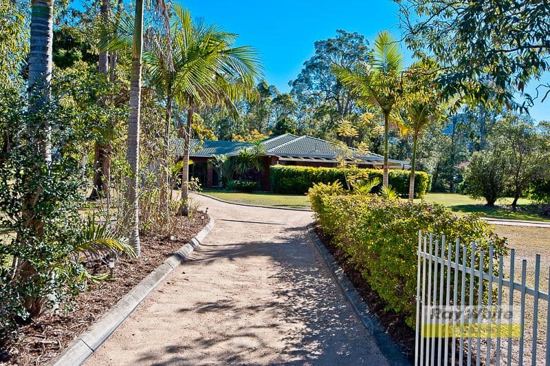 15 Greenwood Crescent, SAMFORD VALLEY QLD 4520, Samford Valley - Thumbnail 2