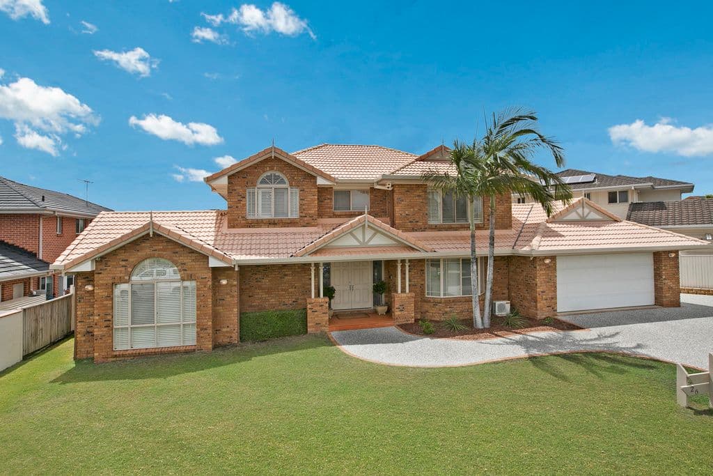 26 Holborn Crescent, Carindale QLD 4152, Carindale - Thumbnail 2