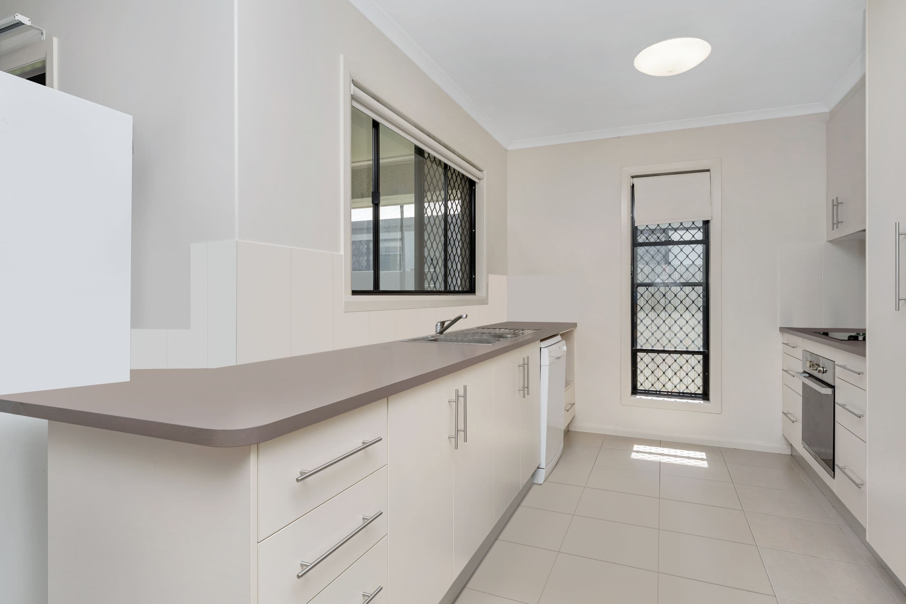 11 Catho Avenue, Mount Low QLD 4818, Mount Low - Thumbnail 4