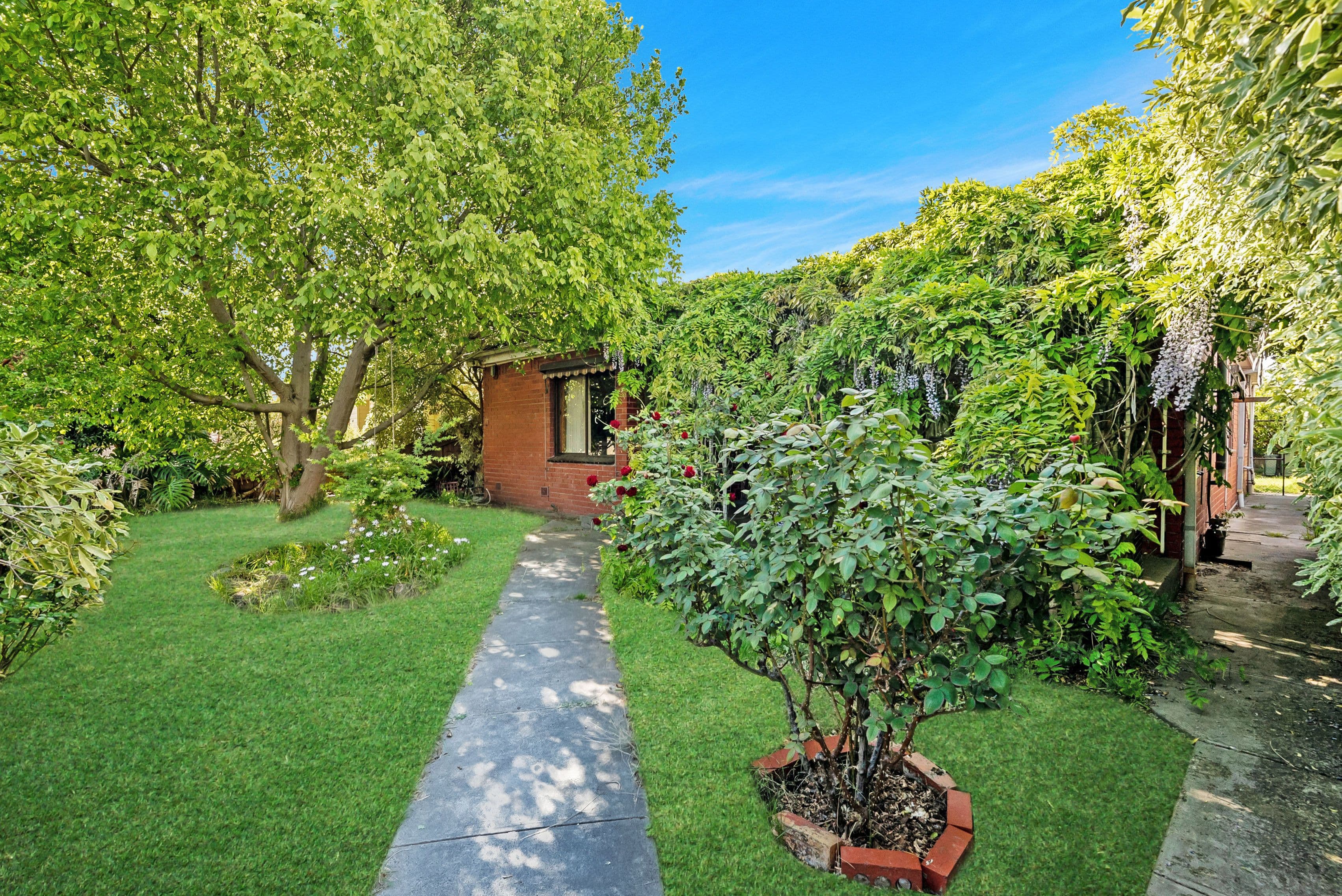62 Liston Avenue, Reservoir VIC 3073, Reservoir - Thumbnail 3