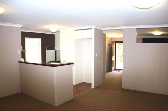 17 Brougham Crescent, ORELIA WA 6167, Orelia - Thumbnail 6