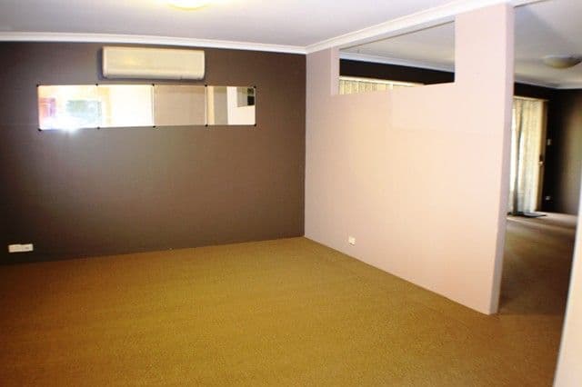 17 Brougham Crescent, ORELIA WA 6167, Orelia - Thumbnail 8