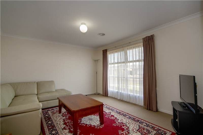 36 Grandlakes Way, LARA VIC 3212, Lara - Thumbnail 2