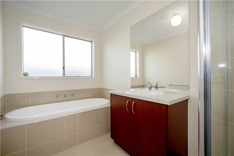 36 Grandlakes Way, LARA VIC 3212, Lara - Thumbnail 8