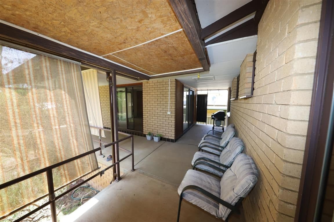11 Kirra Street, Tumut NSW 2720, Tumut - Thumbnail 3
