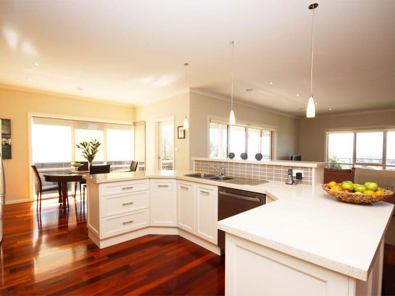 10 Henderson Drive, WANDANA HEIGHTS VIC 3216, Wandana Heights - Thumbnail 3