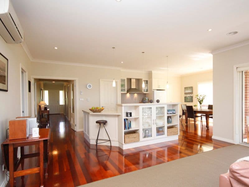10 Henderson Drive, WANDANA HEIGHTS VIC 3216, Wandana Heights - Thumbnail 4