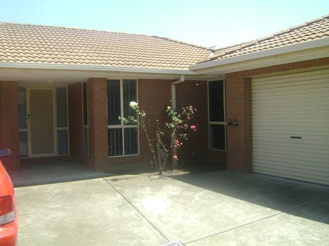 26 Crellin Avenue, ALTONA MEADOWS VIC 3028, Altona Meadows - Image 1