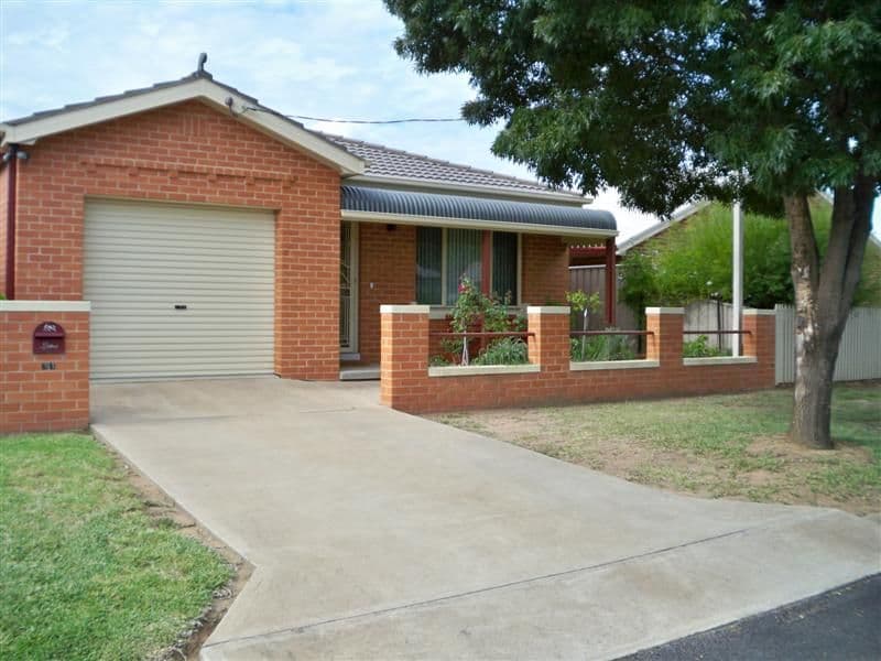 34 Vaux Street, COWRA NSW 2794, Cowra - Image 1