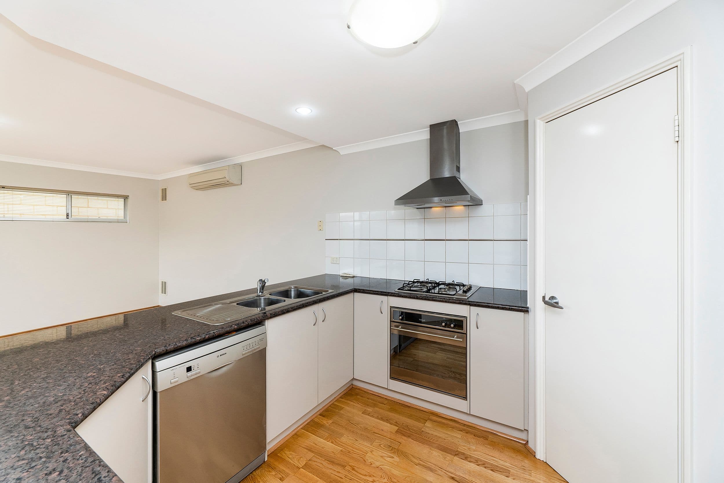 7 Twilight Mews, Aubin Grove WA 6164, Aubin Grove - Thumbnail 6