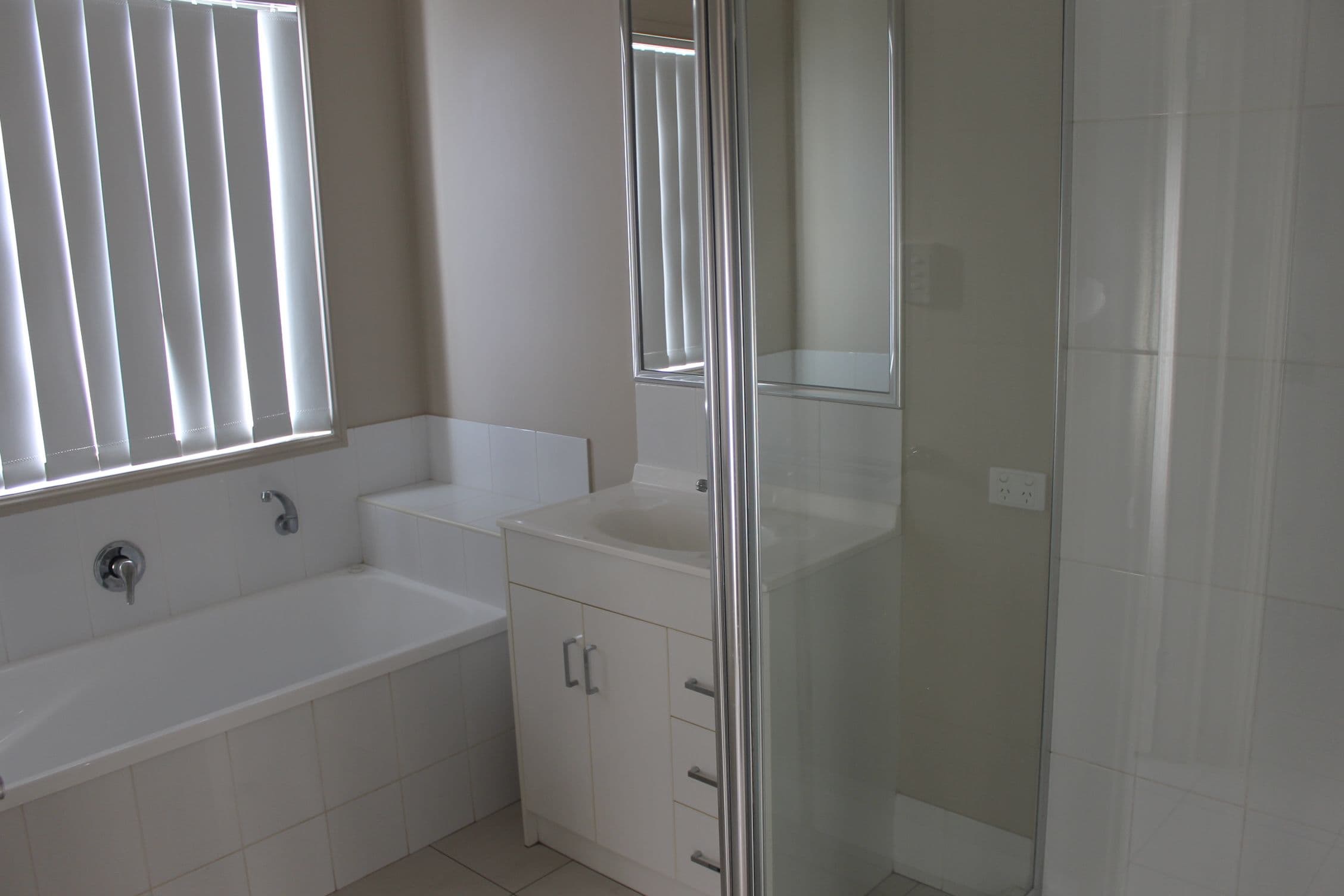 27 Diggers Drive, Dalby QLD 4405, Dalby - Thumbnail 3