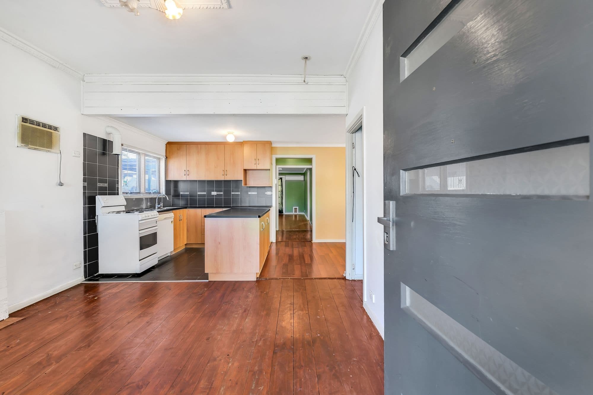 121 Wills Street, Largs Bay SA 5016, Largs Bay - Thumbnail 3