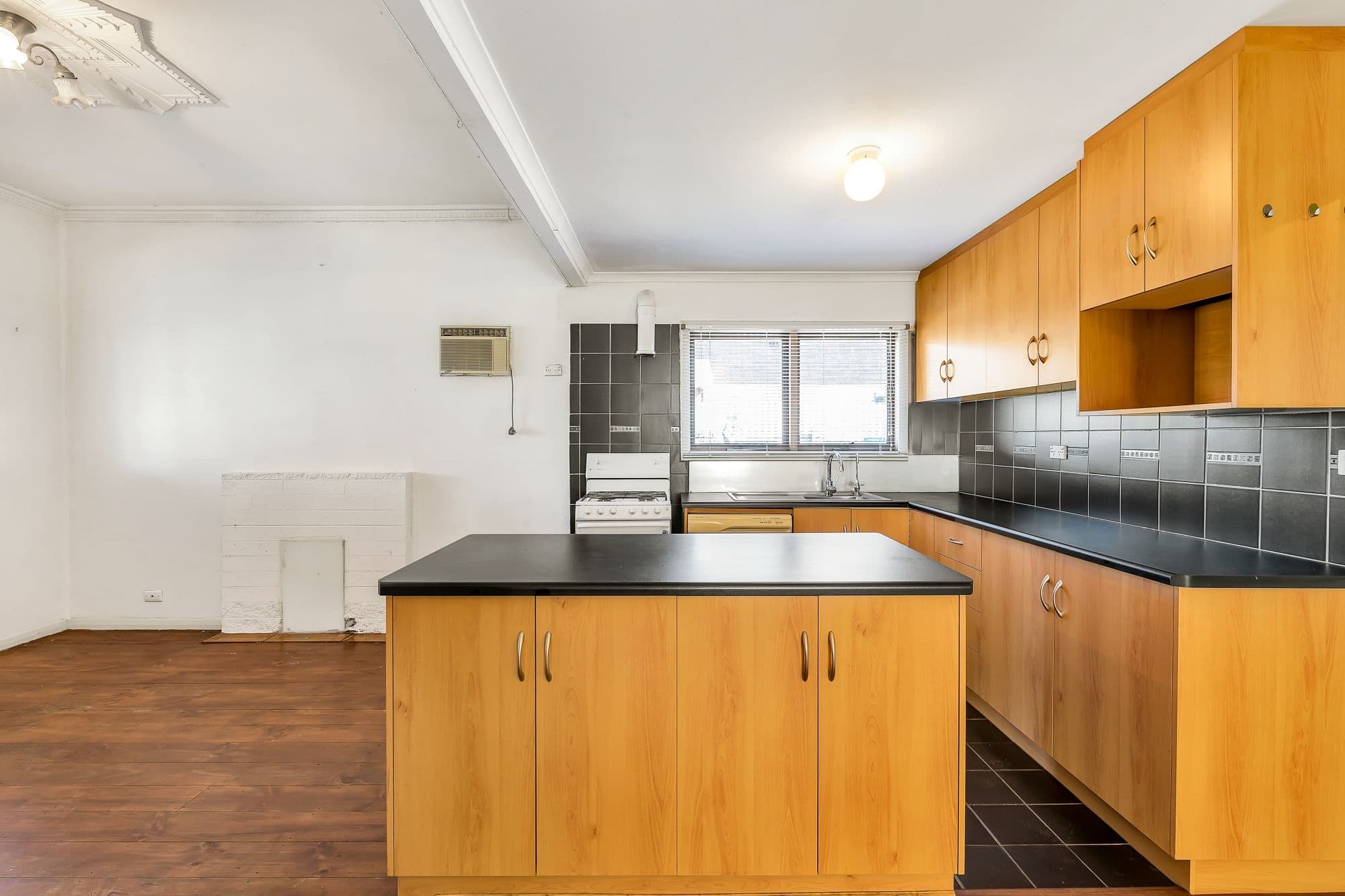121 Wills Street, Largs Bay SA 5016, Largs Bay - Thumbnail 8
