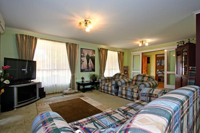 6 Harveson Drive, ROSEBUD VIC 3939, Rosebud - Thumbnail 2