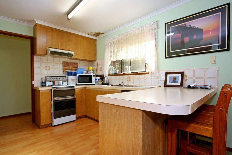 6 Harveson Drive, ROSEBUD VIC 3939, Rosebud - Thumbnail 3