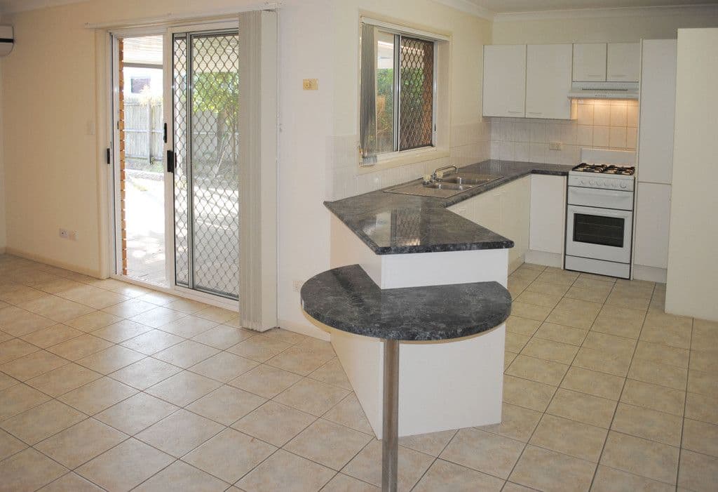 12 Macleay Crescent, TINGALPA QLD 4173, Tingalpa - Thumbnail 3