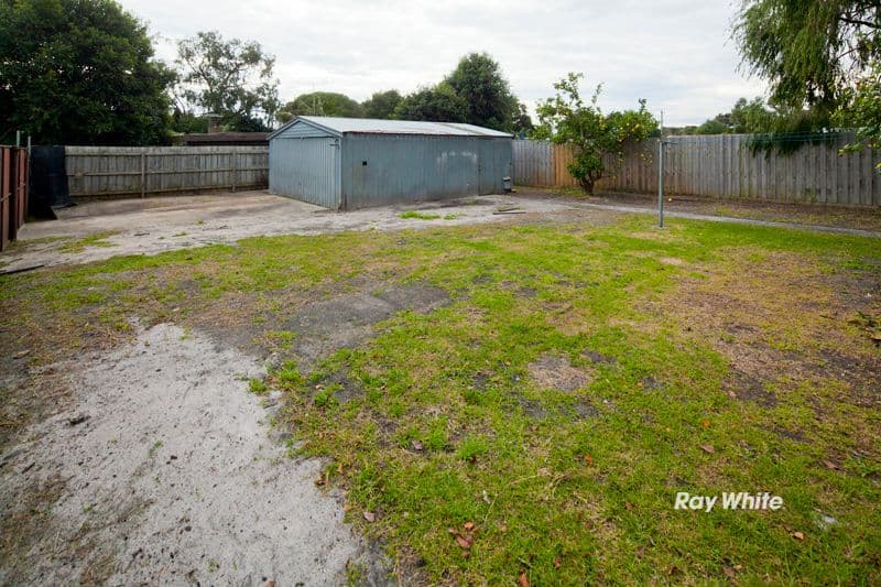 37 Hadley Street, SEAFORD VIC 3198, Seaford - Thumbnail 2