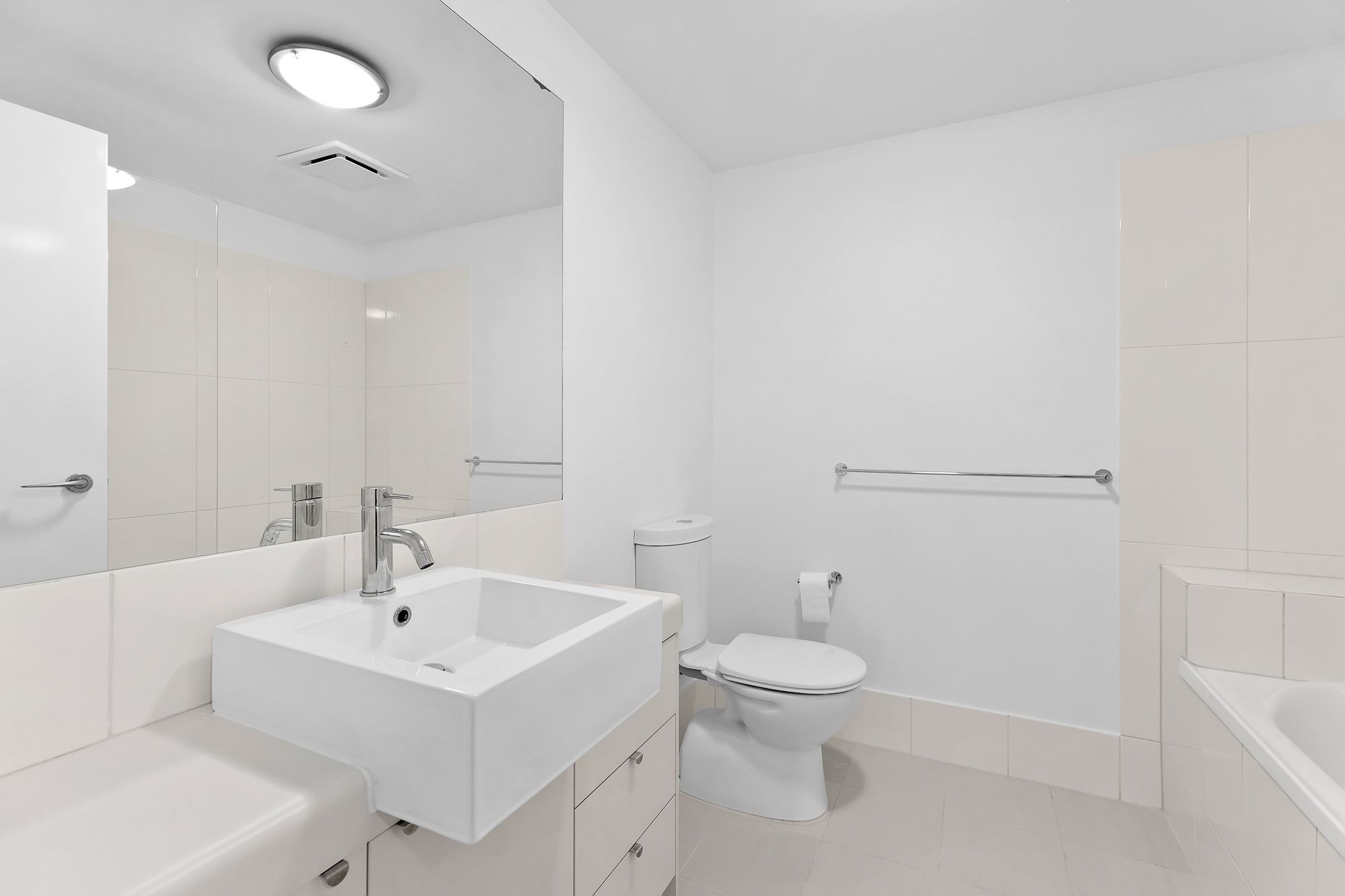23 Playfield Street, Chermside QLD 4032, Chermside - Thumbnail 8