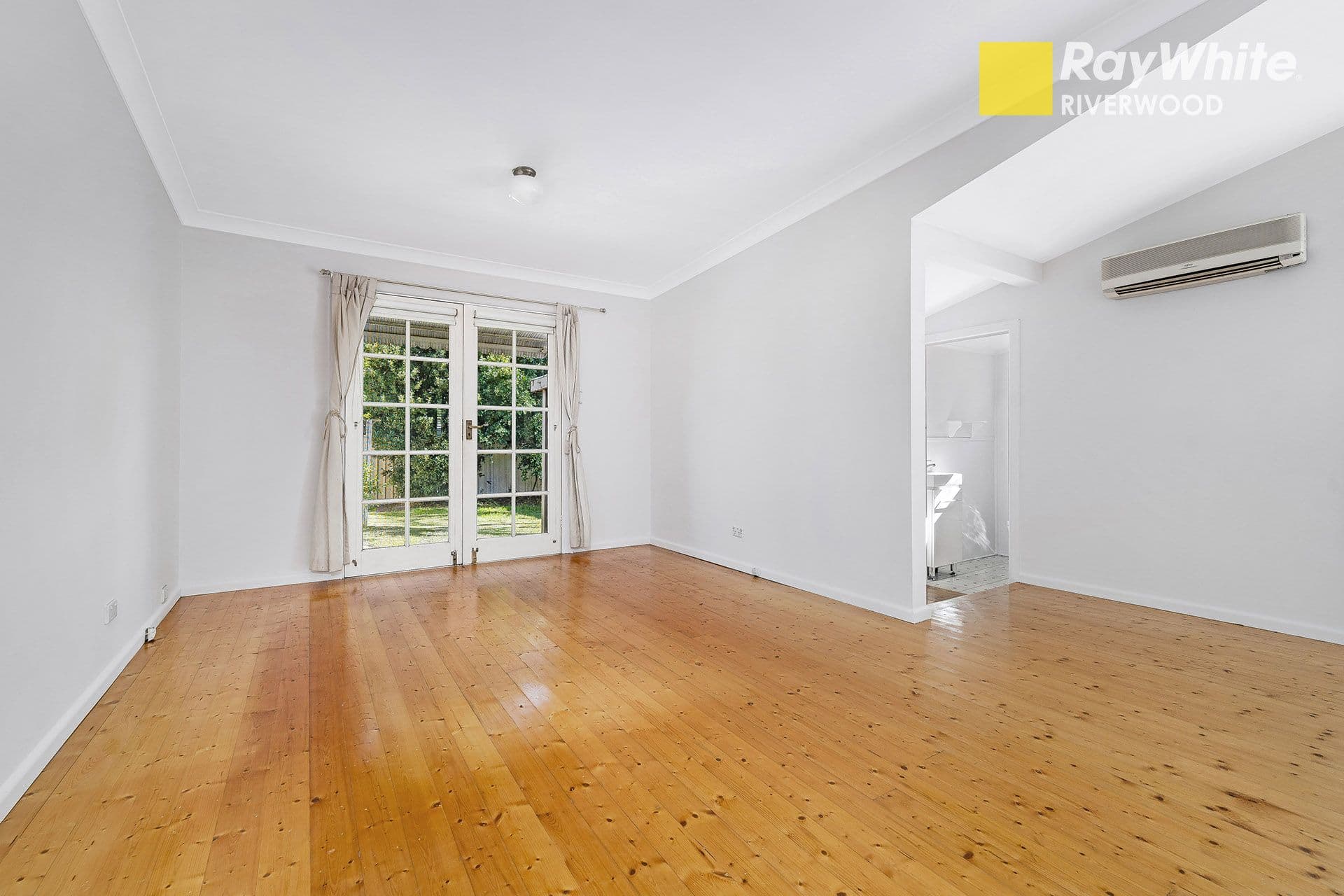 15 Hardy Avenue, Riverwood NSW 2210, Riverwood - Thumbnail 2