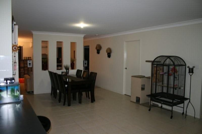 6 Gerard Street, PACIFIC PINES QLD 4211, Pacific Pines - Thumbnail 3