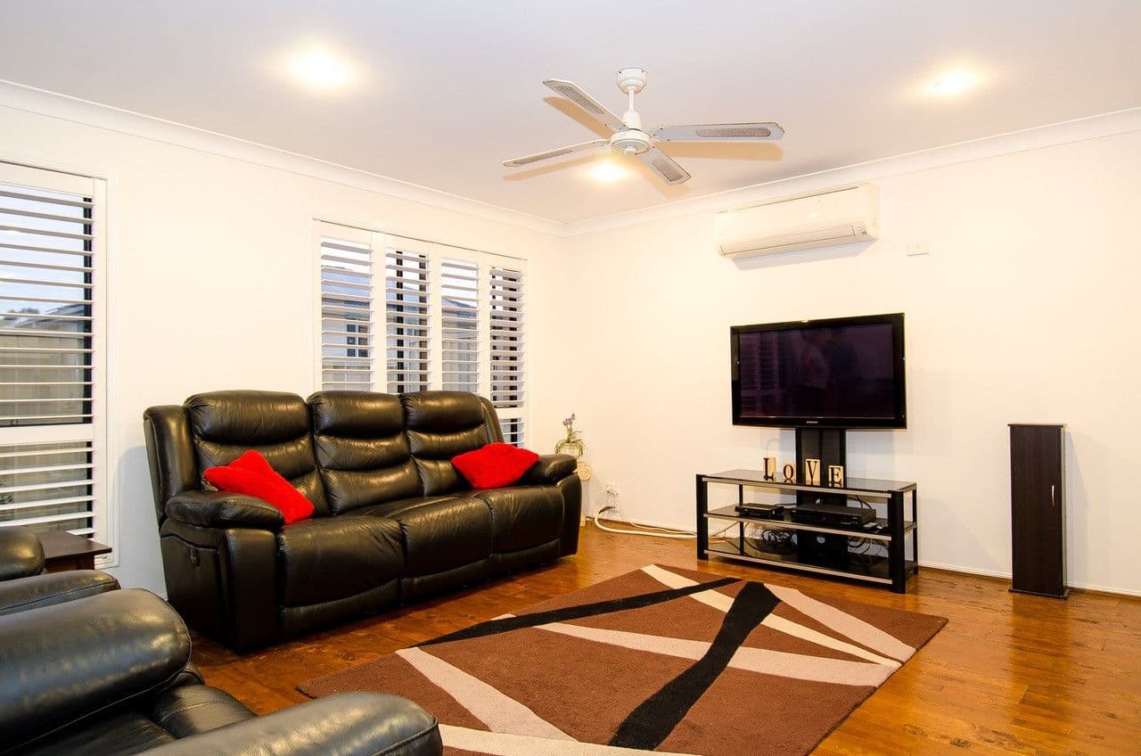 8 Noelene Lane, Arundel QLD 4214, Arundel - Thumbnail 2