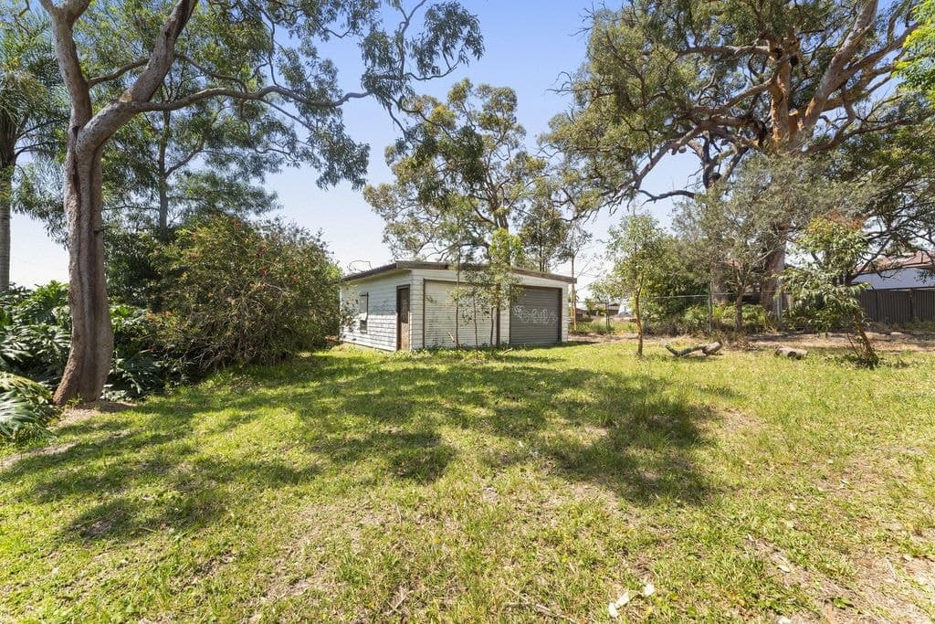 5 Apanie Close, Summerland Point - Thumbnail 4