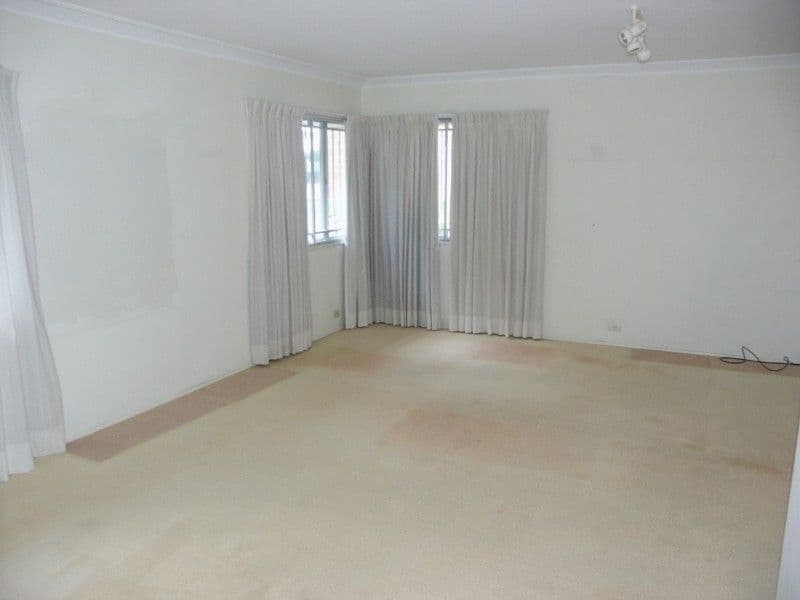 12 Caratel Street, STAFFORD HEIGHTS QLD 4053, Stafford Heights - Thumbnail 4
