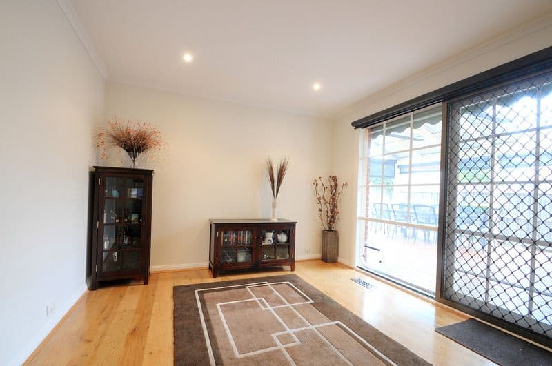 32  Albenca Street, MENTONE VIC 3194, Mentone - Thumbnail 4