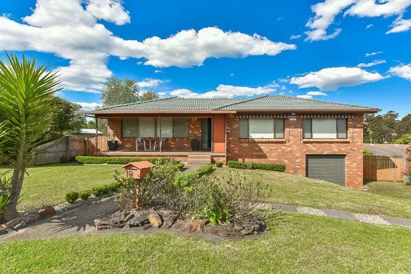 10 Simpson Place, Leumeah - Image 1