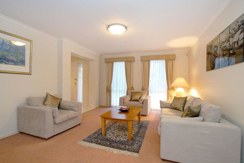 20 Schafter Drive, DONCASTER EAST VIC 3109, Doncaster East - Thumbnail 2