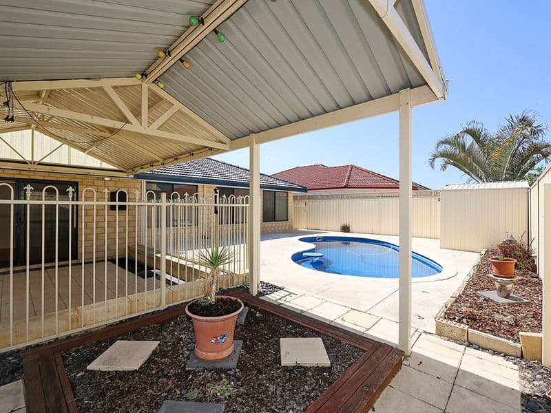 8 Bramdean Crescent, Canning Vale WA 6155, Canning Vale - Thumbnail 2