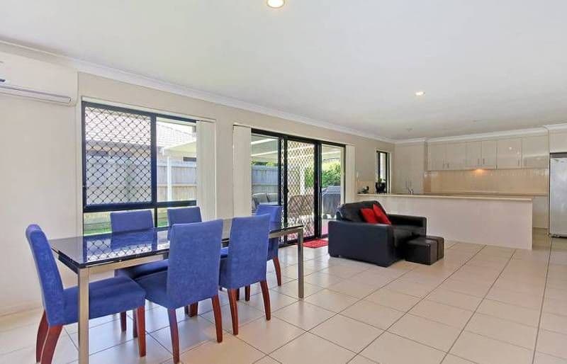 33 Reardon Street, CALAMVALE QLD 4116, Calamvale - Thumbnail 3