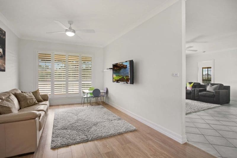 2 Blueberry Close, ABERGLASSLYN NSW 2320, Aberglasslyn - Thumbnail 4