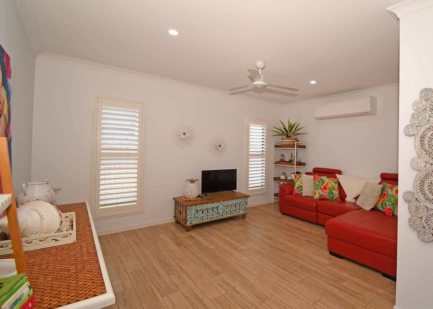 8 Chloe Court, URANGAN QLD 4655, Urangan - Thumbnail 5