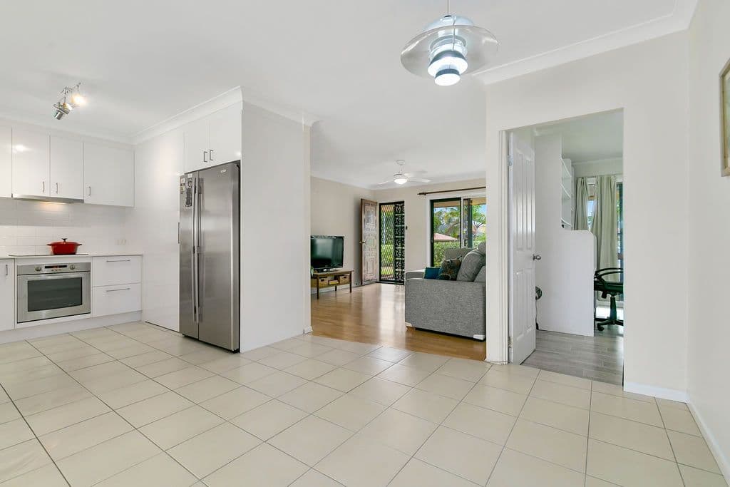 8 Cottonvale Street, Coopers Plains QLD 4108, Coopers Plains - Thumbnail 3