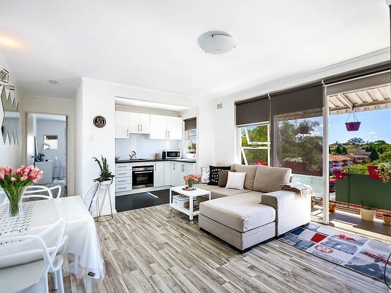 9/4 Parnell Street, Strathfield - Image 1