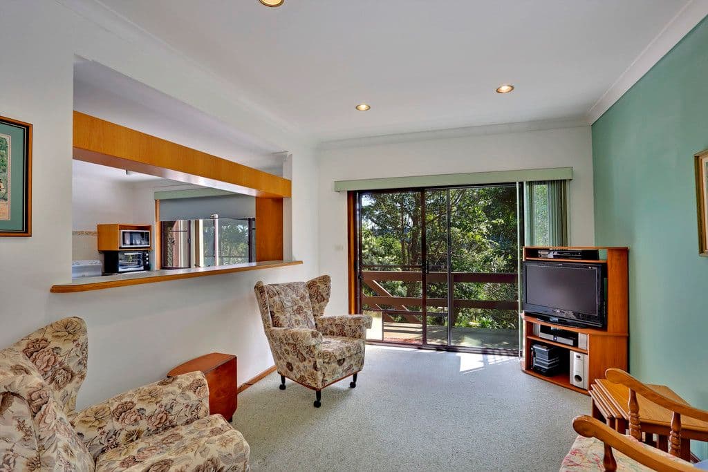 19 Wordsworth Avenue, Bateau Bay NSW 2261, Bateau Bay - Thumbnail 6