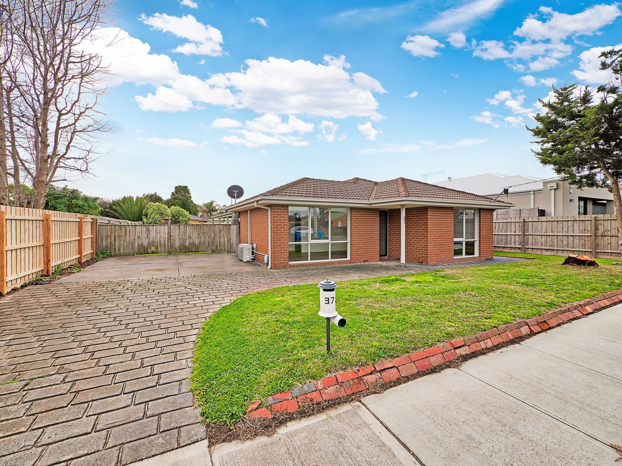 37 Huon Park Road, Cranbourne North VIC 3977, Cranbourne North - Image 1
