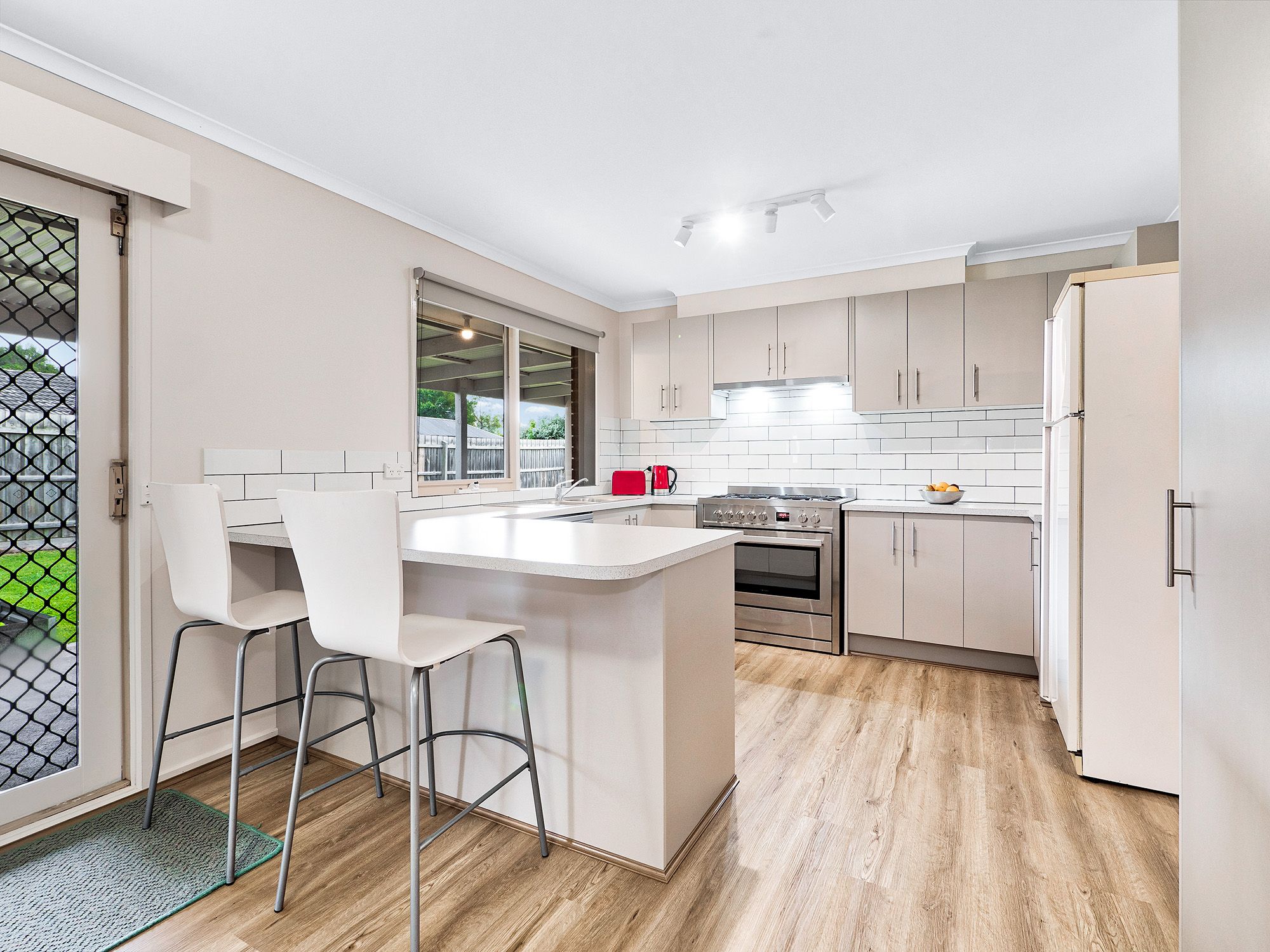 37 Huon Park Road, Cranbourne North VIC 3977, Cranbourne North - Thumbnail 8