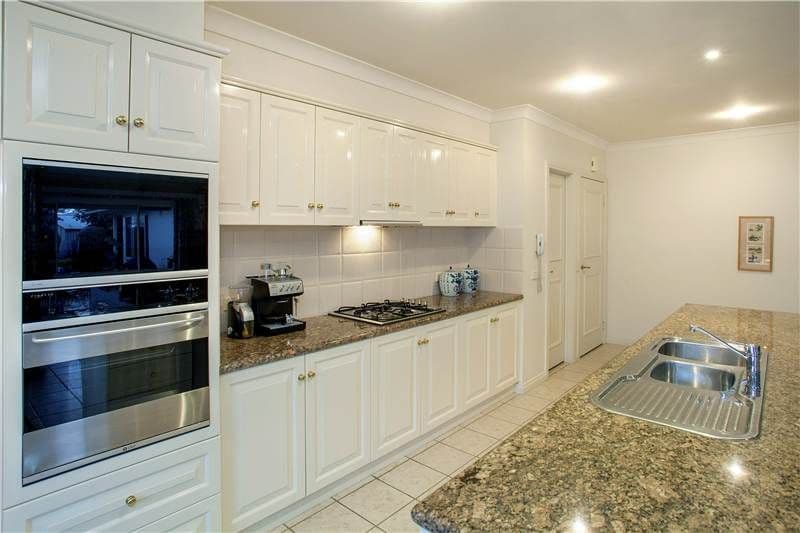 9 Rubena Crescent, LARA VIC 3212, Lara - Thumbnail 3