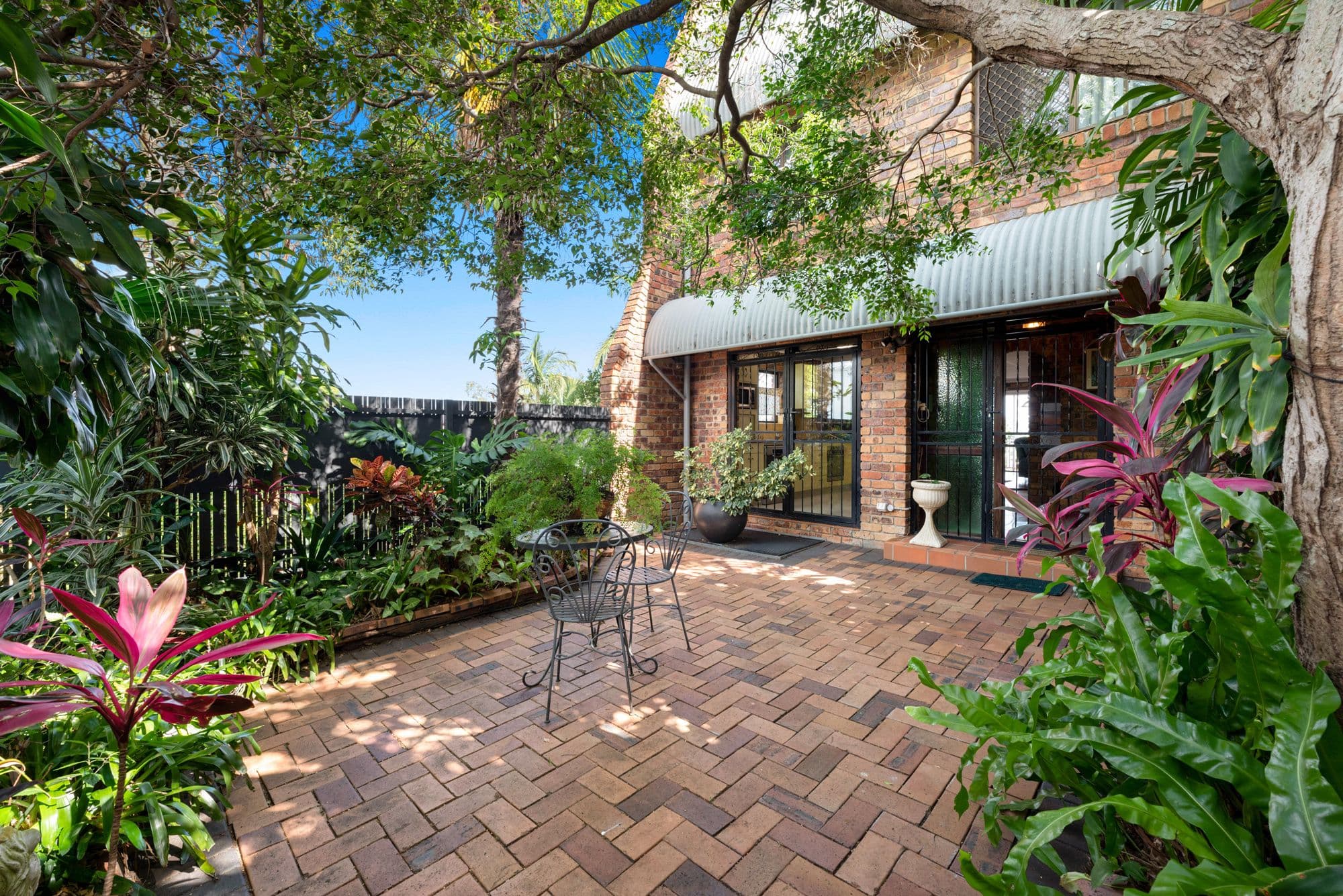 16 Wellington Road, Red Hill QLD 4059, Red Hill - Thumbnail 2