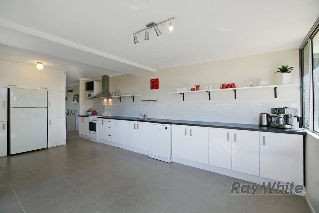 35 Howlett Road, Capalaba QLD 4157, Capalaba - Thumbnail 2