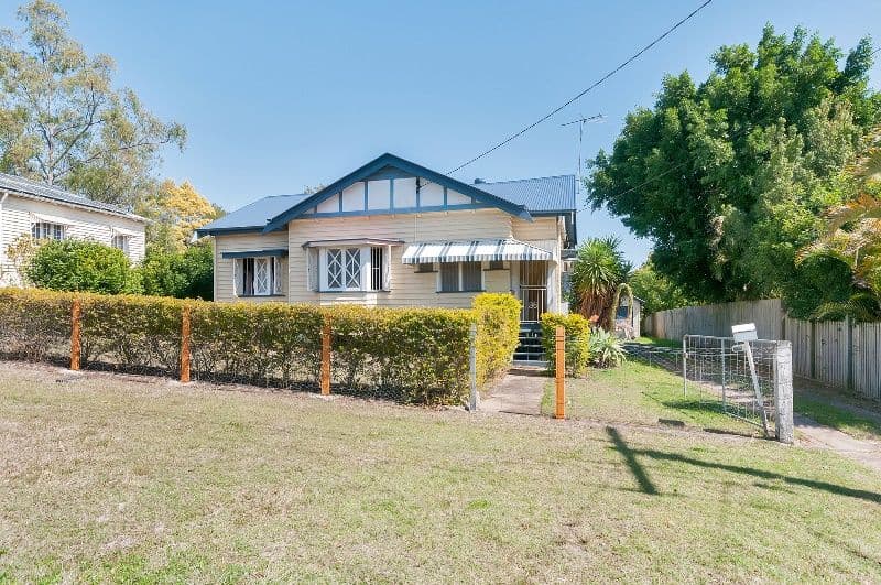 17 Hamilton Street, BOOVAL QLD 4304, Booval - Image 1