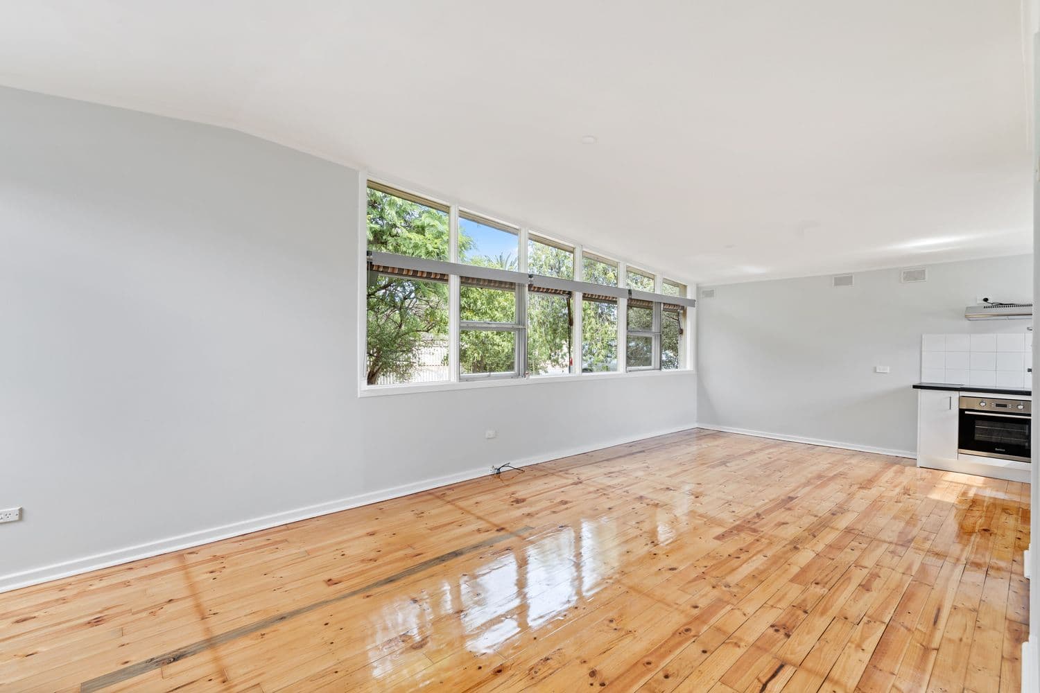 208 Woodford Road, Elizabeth North SA 5113, Elizabeth North - Thumbnail 5